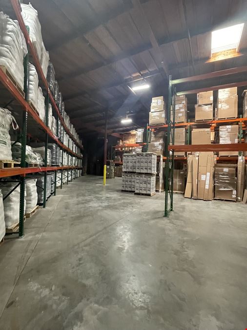 Fresno Warehouse for Rent 1779 150028,000 SF 4069 West Shaw
